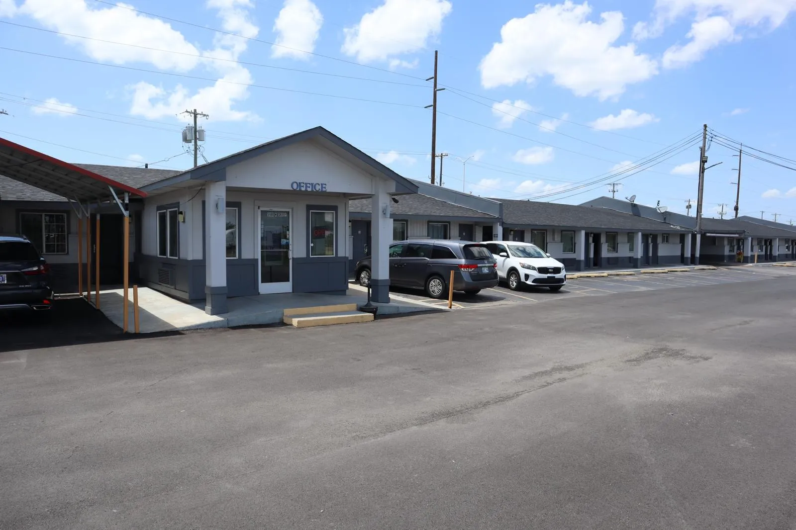 Gateway Motor Inn